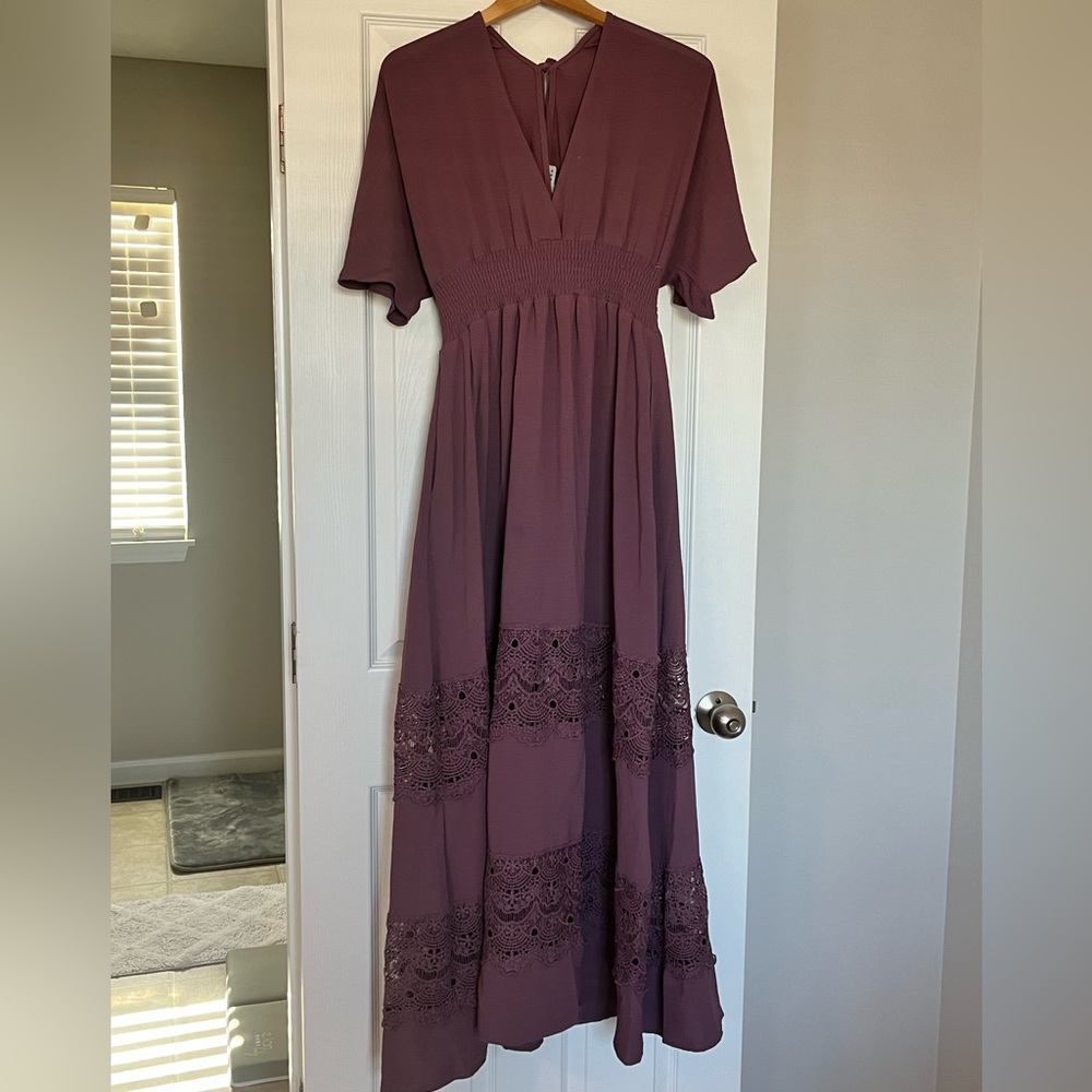 Baltic Born Vera Maxi Dress Size Large in Vintage Plum.